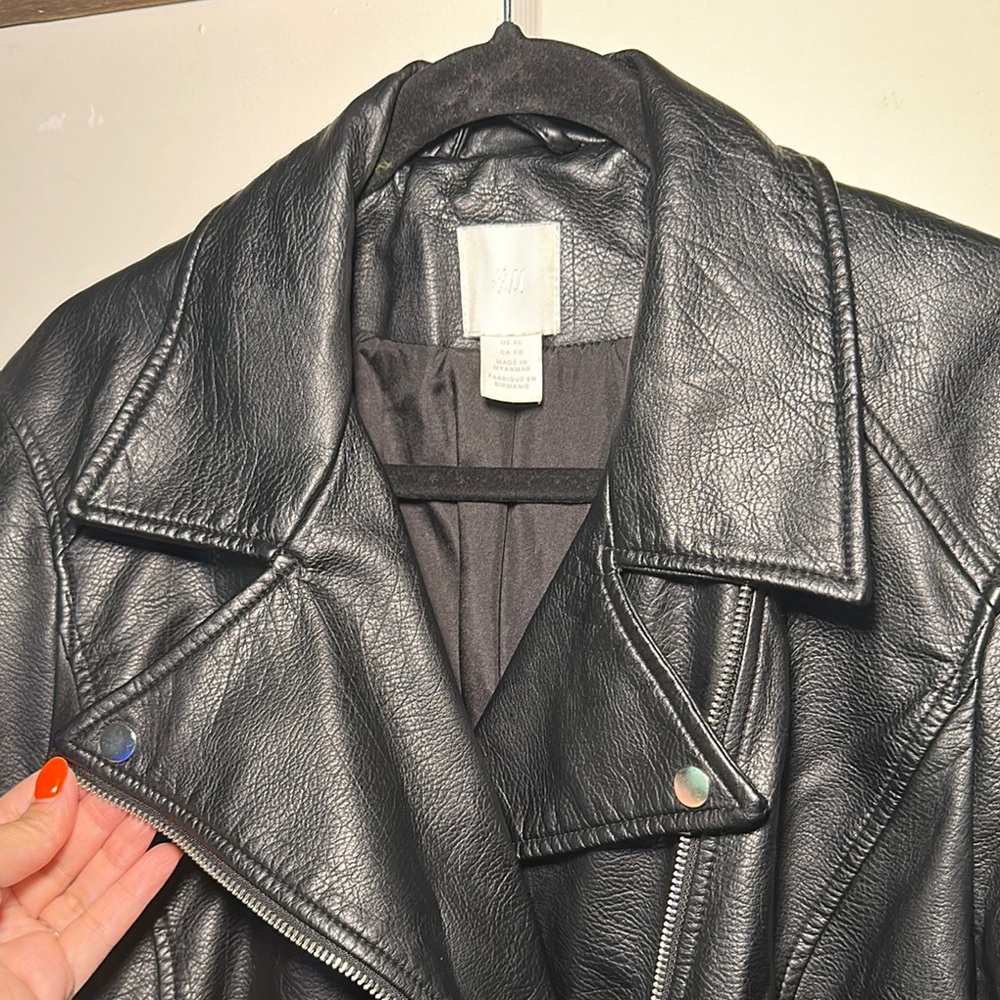 Women’s Black Faux Leather Jacket - Picture 4 of 8